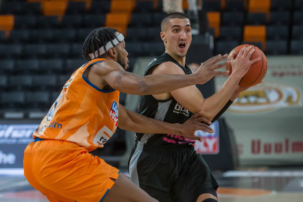 强的控制力 强的控制力