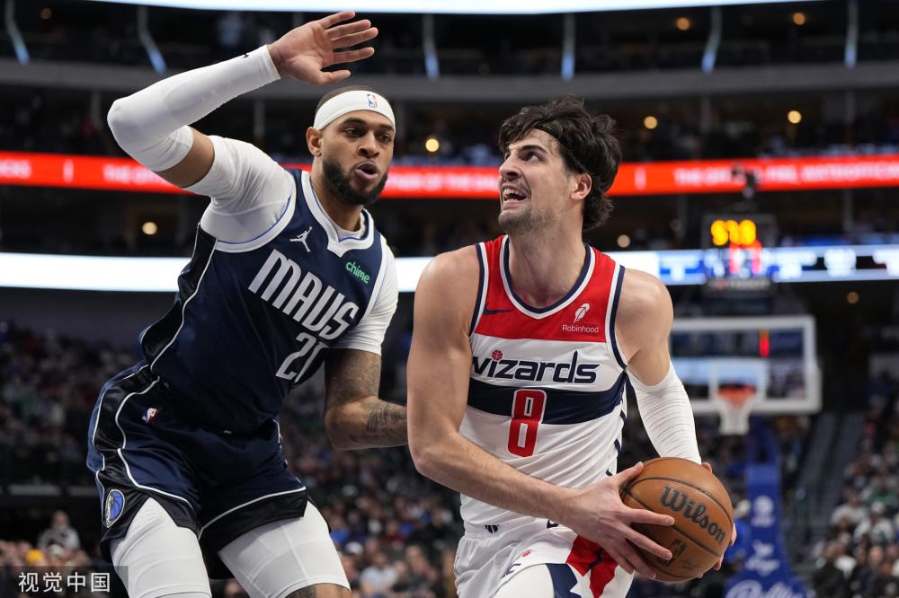 前往温哥华，穆勒晒视频：15年来第一次坐飞机没有诺伊尔陪着