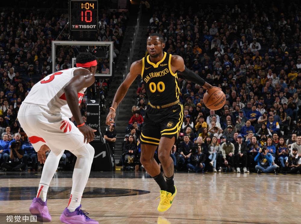 他在刚刚落 他在刚刚落