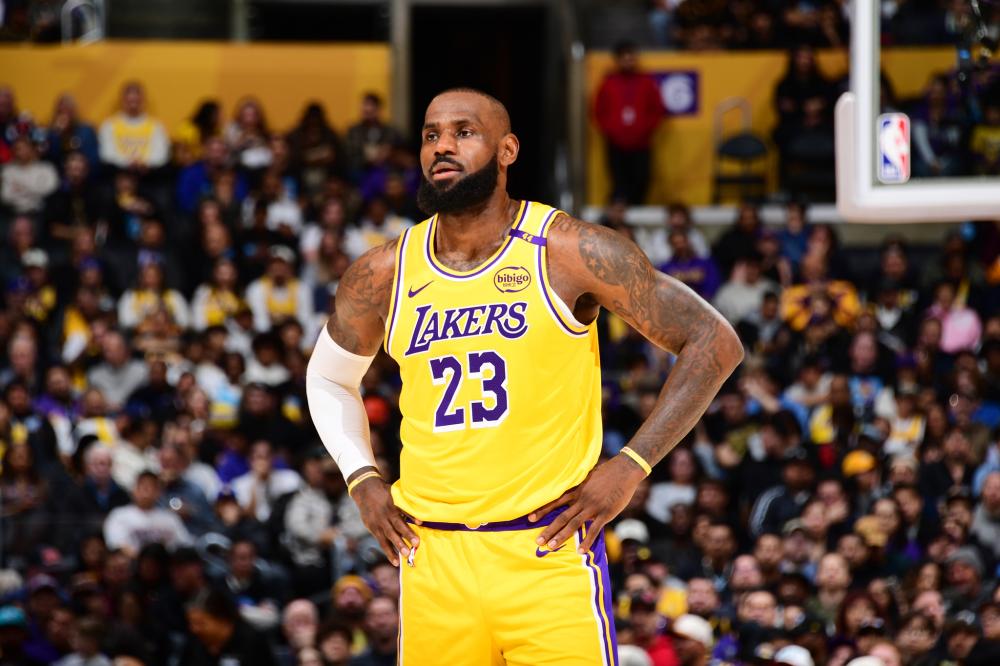 这些商业举 这些商业举