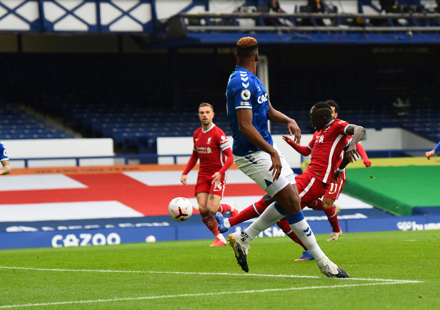 27岁“流放”希腊，约维奇终究没能战胜诱惑